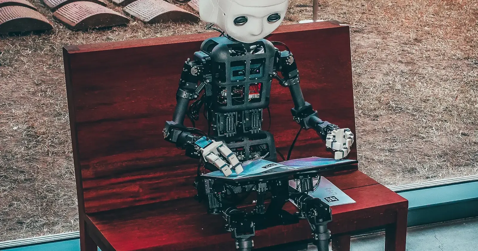 Why AI Will Defeat Traditional HR